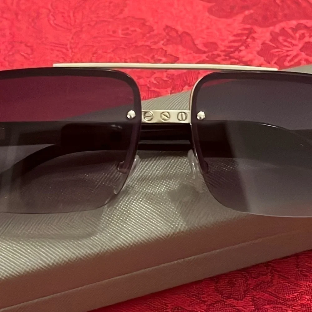 NWOT John Varvatos Square Metal Frame Rimless Sunglasses Smoky Gradient Lens